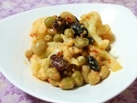 カリフラワーと蒸し豆のハリッサ